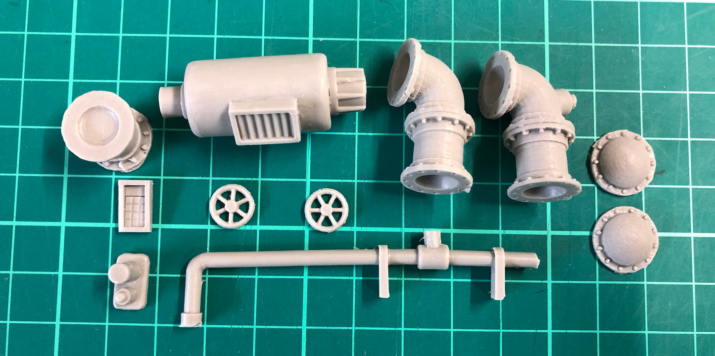 Tank Accessory Set
