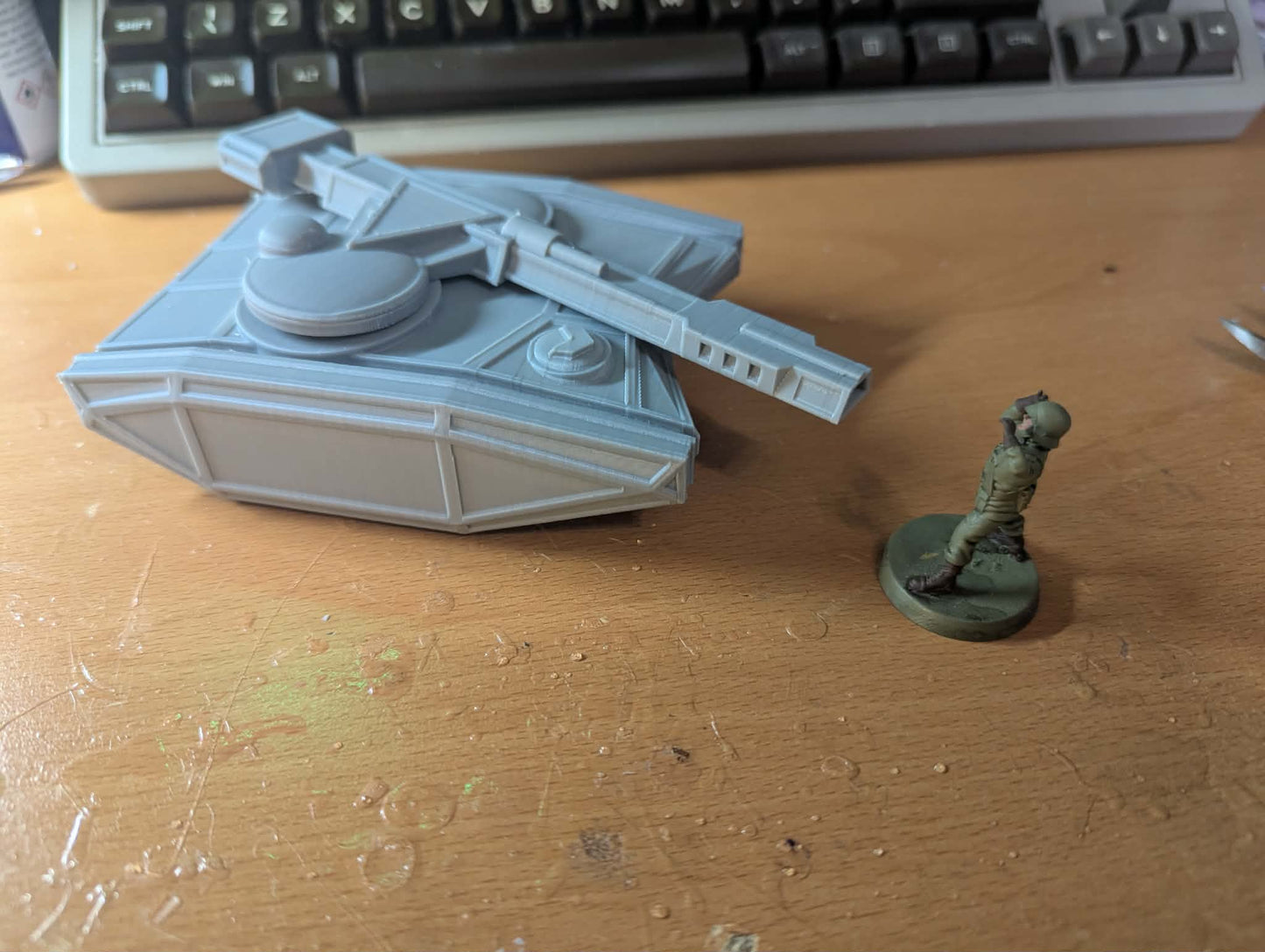Electron Tank - Large